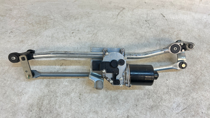 BMW E82/E88 1 Series Wiper Linkage & Motor 7193036