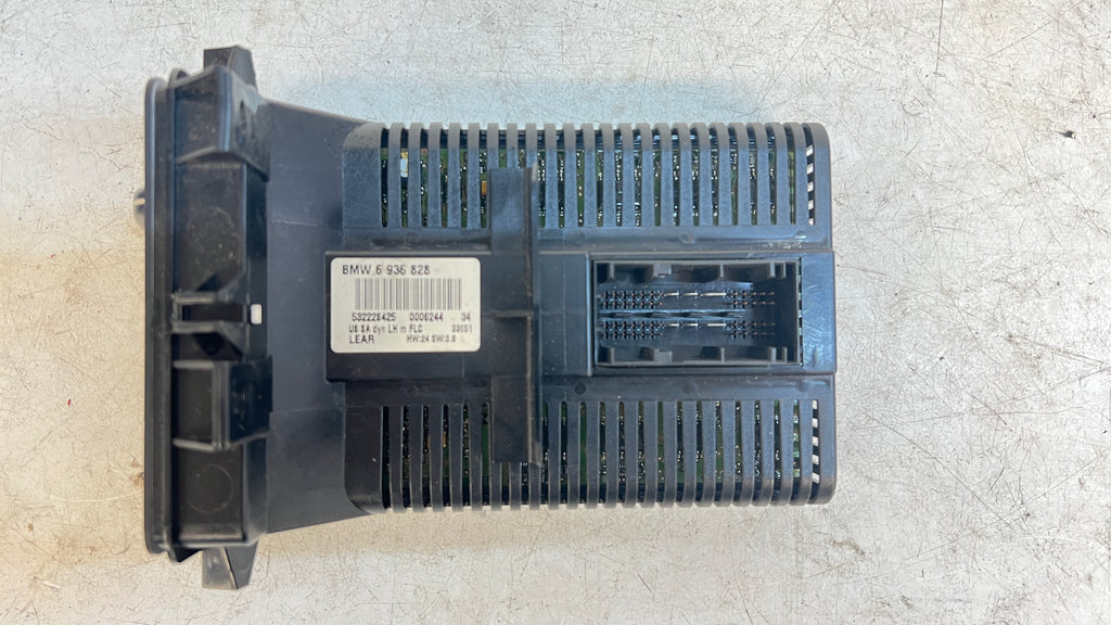 BMW E46 LIGHT SWITCH/LIGHT CONTROL MODULE/LCM 6936828 – Proper Parts Co