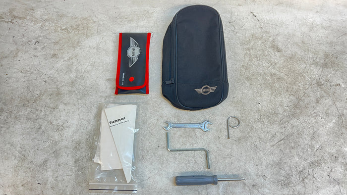 MINI R53 Cooper S Tool Kit & Oil Pouch 71116788732