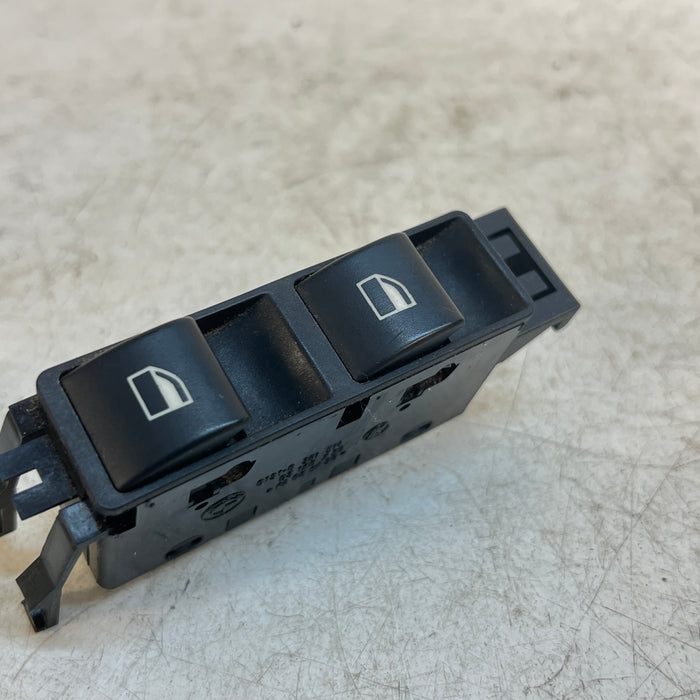 BMW E46 SEDAN/WAGON PASSENGER WINDOW SWITCH 6902179