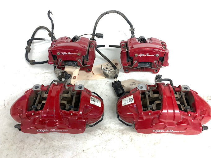 2019 Alfa Romeo 952 Giulia Ti Red Brake Caliper Set 00505536770/00505536710/00505415070/00505415020