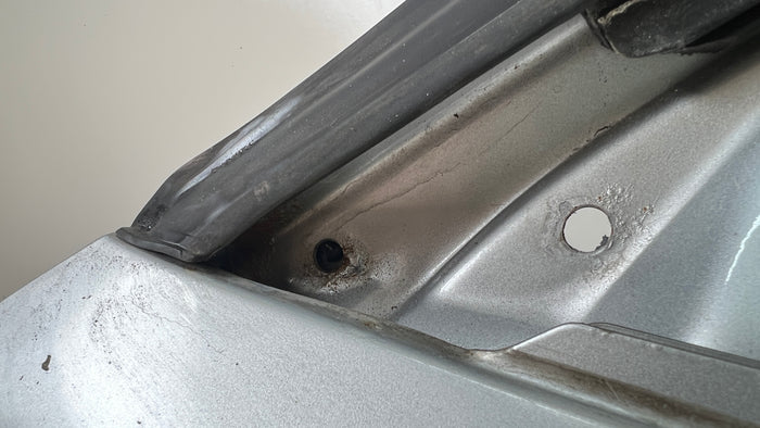 BMW E46 SEDAN/WAGON FRONT LEFT DOOR - TITANIUM SILVER