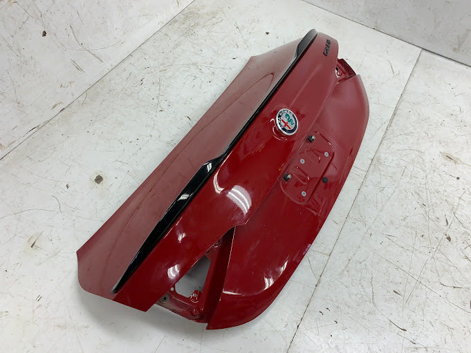 2019 Alfa Romeo 952 Giulia Ti Trunk Lid W/Spoiler Alfa Rosso (414)