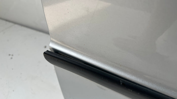 BMW E46 SEDAN/WAGON FRONT RIGHT DOOR - TITANIUM SILVER (354)