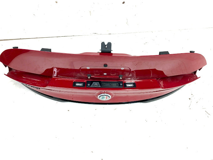 2019 Alfa Romeo 952 Giulia Ti Trunk Lid W/Spoiler Alfa Rosso (414)