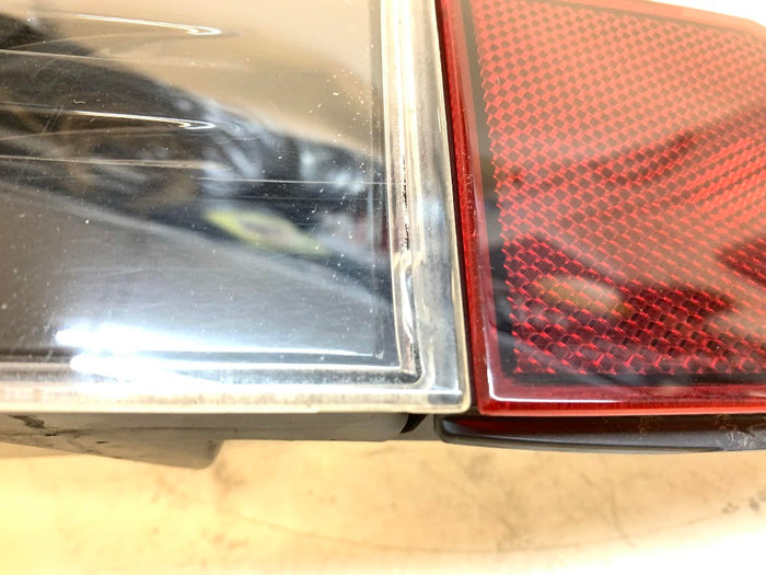 Tesla Model S Right/Passenger Side Outer Tail Light 6005919-00-E *DAMAGED*