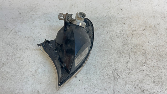 BMW E46 SEDAN/WAGON CORNER LIGHT RIGHT 63136915384