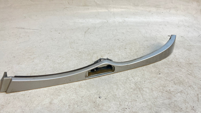 BMW E46 SEDAN/WAGON FACELIFT HEADLIGHT TRIM LEFT - TITANIUM SILVER (354)