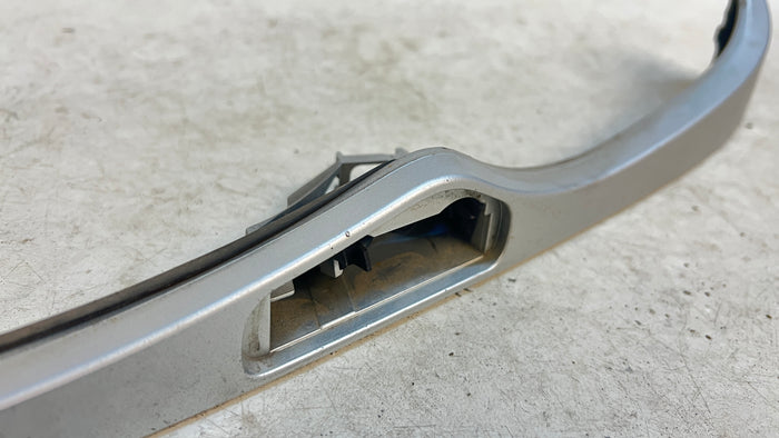 BMW E46 SEDAN/WAGON FACELIFT HEADLIGHT TRIM LEFT - TITANIUM SILVER (354)