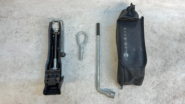 MINI R53 Cooper S Emergency Jack W/Lug Wrench & Tow Hook 71116762180/71121501930