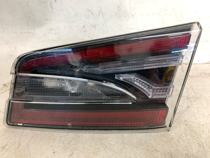 Tesla Model S Passenger/Right Side Inner Hatch Tail Light 6005924-00-D