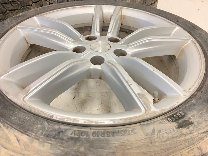 Tesla Model S Wheel Set