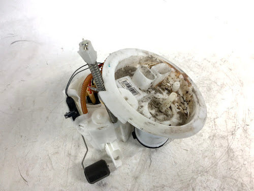 BMW F80 F82 F87 M2 M3 M4 S55 Gas Tank Fuel Pump Delivery Module 2284693 *Damaged*