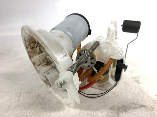 BMW F80 F82 F87 M2 M3 M4 S55 Gas Tank Fuel Pump Delivery Module 2284693 *Damaged*