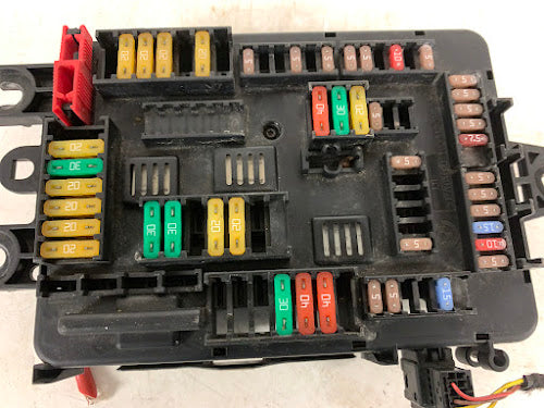 BMW F80 M3/F82 F83 M4 Power Distribution Module/Fuse Box 9389070