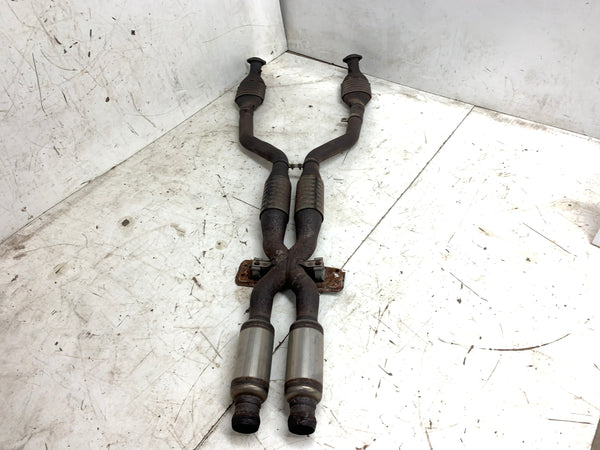 BMW E90 E92 E93 M3 S65 Mid Section Exhaust Pipe Catalytic Converter 18307848117