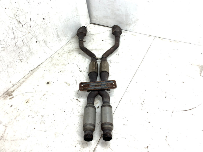 BMW E90 E92 E93 M3 S65 Mid Section Exhaust Pipe Catalytic Converter 18307848117