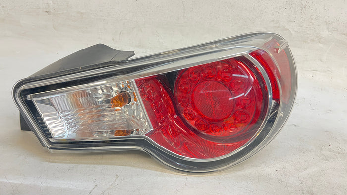 SCION FRS/SUBARU BRZ TAIL LIGHT RIGHT SU003-05810