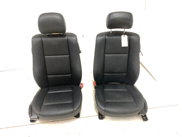 BMW E46 330i 328i 325i 323i 320i Sedan/Wagon Black Leather Manual Heated Front Comfort Non-Sport Driver & Passenger Seats