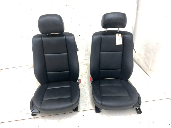 BMW E46 330i 328i 325i 323i 320i Sedan/Wagon Black Leather Manual Heated Front Comfort Non-Sport Driver & Passenger Seats