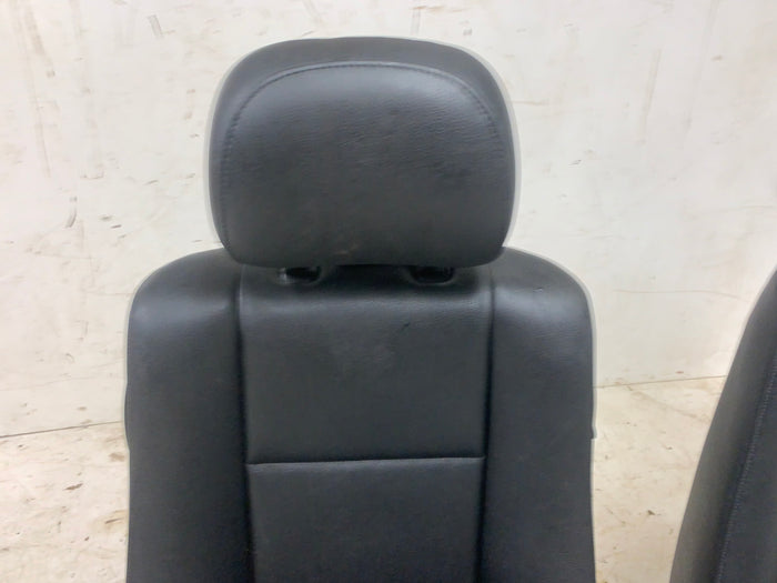 BMW E46 330i 328i 325i 323i 320i Sedan/Wagon Black Leather Manual Heated Front Comfort Non-Sport Driver & Passenger Seats