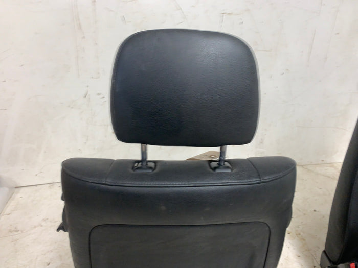 BMW E46 330i 328i 325i 323i 320i Sedan/Wagon Black Leather Manual Heated Front Comfort Non-Sport Driver & Passenger Seats