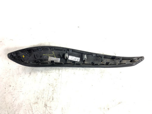 BMW F80 M3/F82 F83 M4 Left/Driver Side Leather Interior Door Handle Trim 8057633 *DAMAGED*