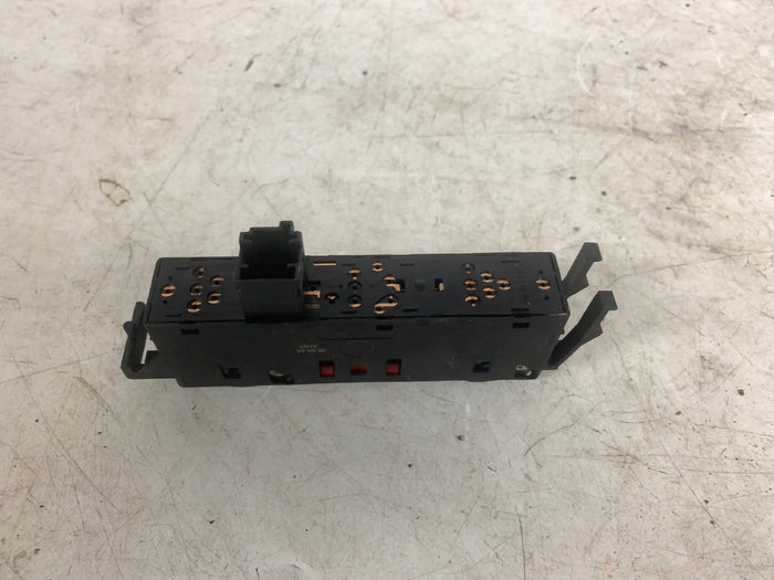 BMW E46 3 Series Sedan/Wagon Left/Driver Front Window Switch 6902184