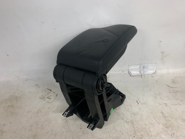 BMW E46 330xi 328i 325i 323i 320i Black Leather Center Console Armrest & Mount 8213678