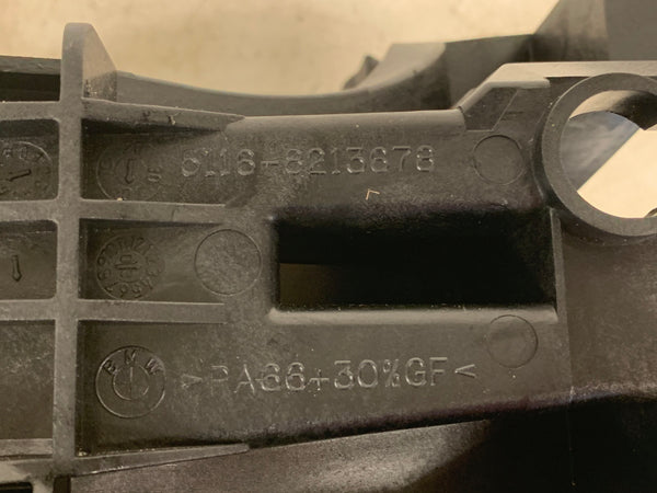 BMW E46 330xi 328i 325i 323i 320i Black Leather Center Console Armrest & Mount 8213678