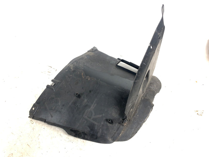 BMW E46 330i 328i 325i 323i Sedan/Wagon Right Front Wheel Well Inner Fender Liner 8193812 *Damaged*