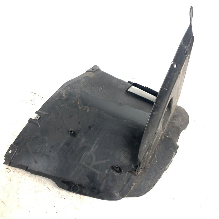 BMW E46 330i 328i 325i 323i Sedan/Wagon Right Front Wheel Well Inner Fender Liner 8193812 *Damaged*