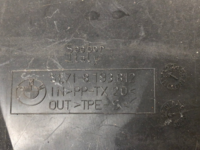 BMW E46 330i 328i 325i 323i Sedan/Wagon Right Front Wheel Well Inner Fender Liner 8193812 *Damaged*