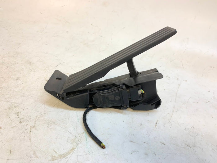 BMW F30 F31 F32 F33 F34 F36 3 & 4 Series Manual Transmission Accelerator/Throttle/Gas Pedal 6853176