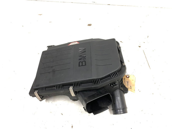 BMW E82 E88 135i N54 Engine Air Intake Filter Box 7556547