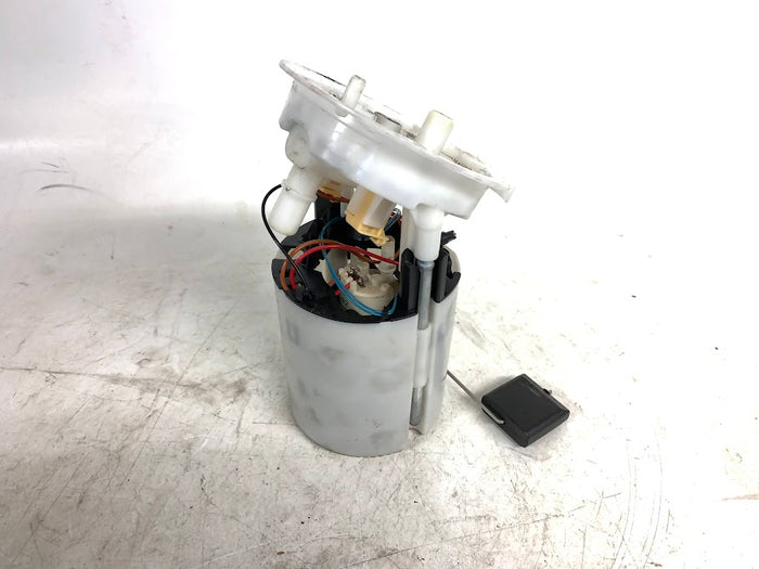 BMW E82 E88 135i 128i Low Pressure Fuel Pump/LPFP 6765717