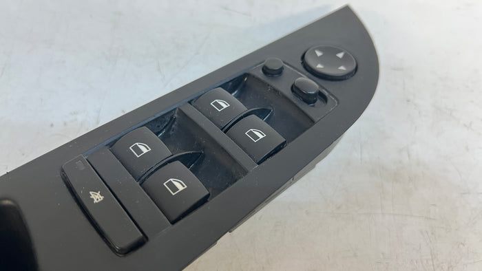 BMW E60 M5 Front Left/Driver Side Master Window Switch W/Trim 9122111