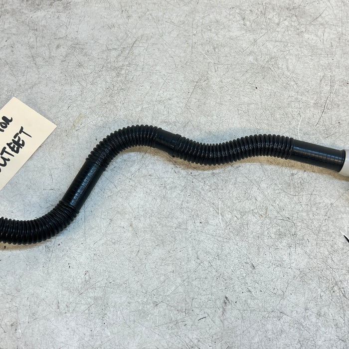 Tesla Model Y Radiator Outlet Coolant Hose 1501325-00-C