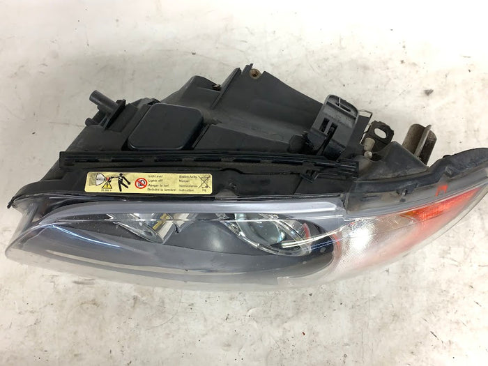 BMW E82 E88 135i 128i Pre-LCI Driver/Left Side Adaptive Xenon Headlight 7181285 *DAMAGED*