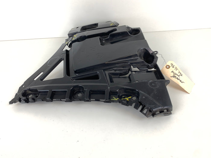 BMW F97 X3 M/G01 X3 Right/Passenger Side Rear Bumper Guide Bracket 7400668 *DAMAGED*