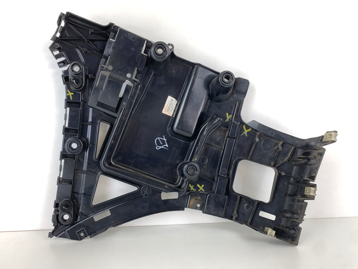 BMW F97 X3 M/G01 X3 Right/Passenger Side Rear Bumper Guide Bracket 7400668 *DAMAGED*