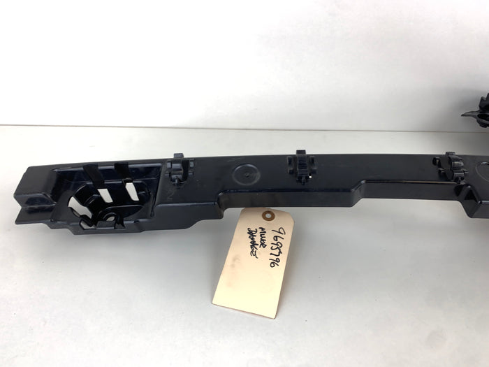 BMW F97 X3 M/G01 X3 Right/Passenger Side Rear Bumper Guide Bracket 7400666 *DAMAGED*