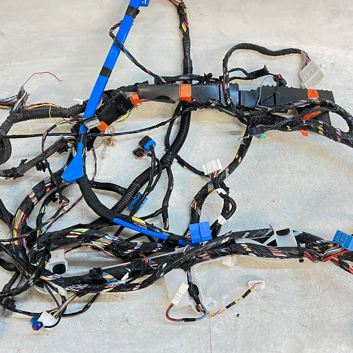 Tesla Model Y Left Body Wiring Harness 2489041-00-A *DAMAGED*