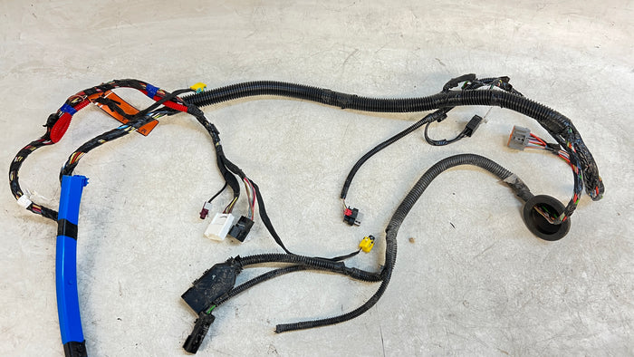 Tesla Model Y Right Body Wiring Harness 2489042-00-C *DAMAGED*