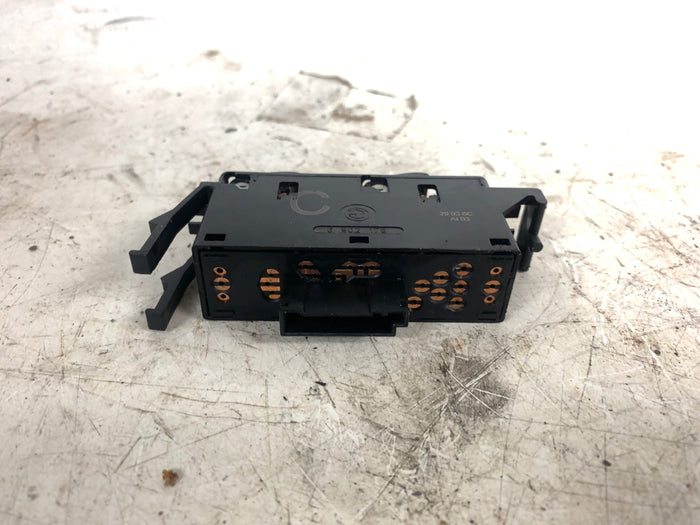 BMW E46 330ci 328ci 325ci 323ci M3 Coupe/Convertible Right/Passenger Side Window Switch 6902178