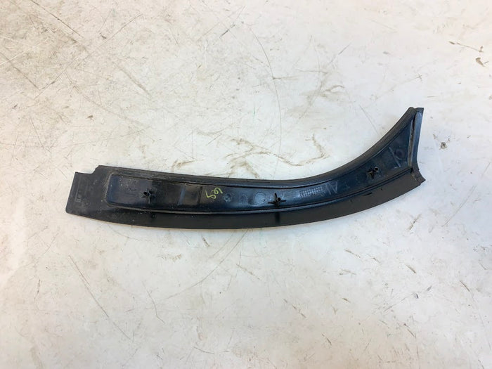 BMW E85/E86 Z4 Right/Passenger Side B Pillar Trim 7025646