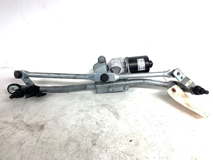 BMW E82 E88 135i 128i Windshield Wiper Linkage & Motor 7192963