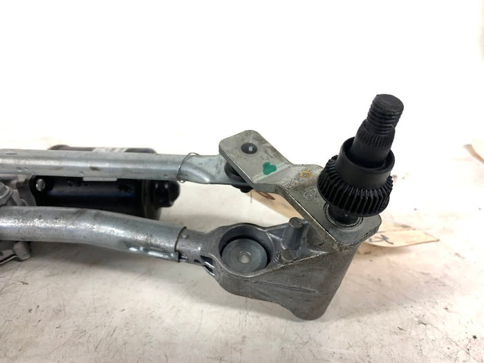 BMW E82 E88 135i 128i Windshield Wiper Linkage & Motor 7192963