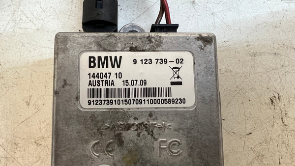 BMW E60/E9X USB HUB ANTENNA CONTROL MODULE 9123739