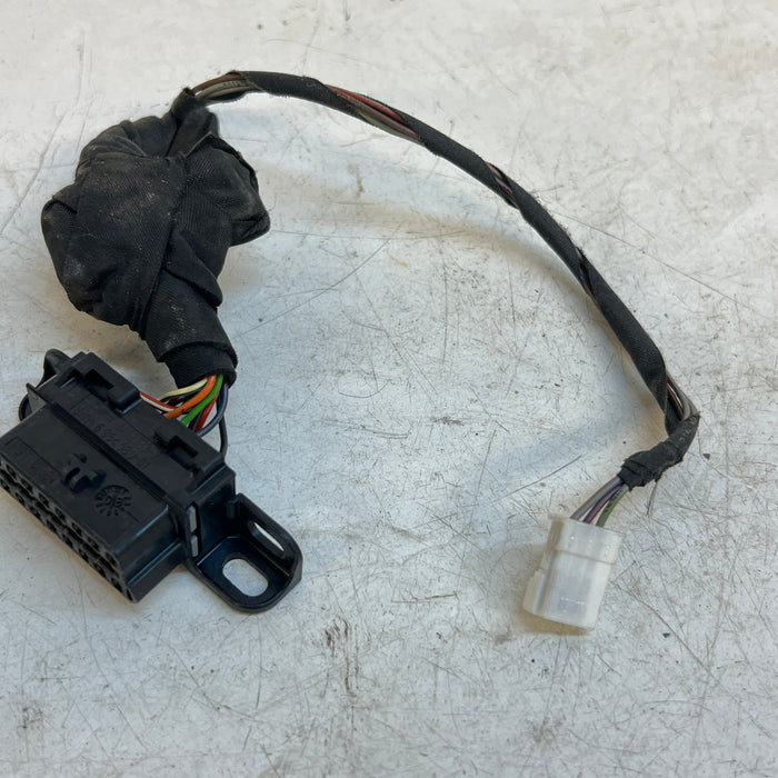 BMW E60 OBD2 PORT PIGTAIL 6954580